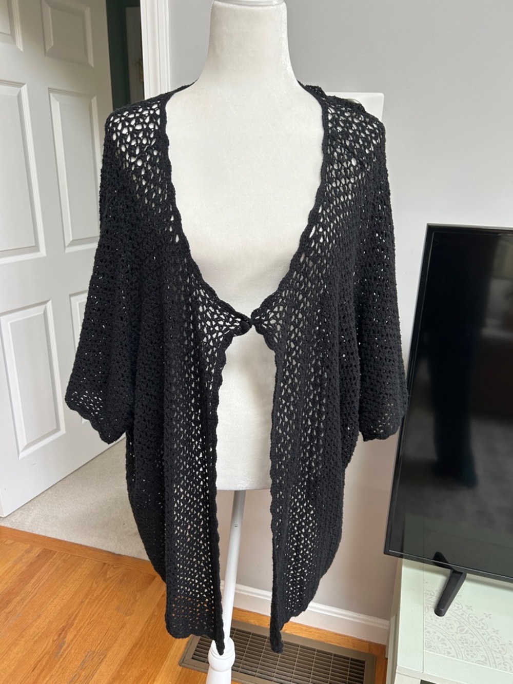 R&K Black Open-Weave Women's Shrug with Single Front Tie